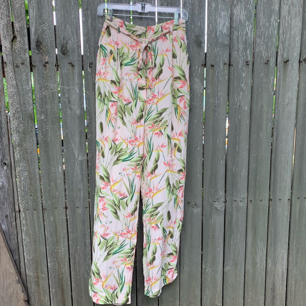 Zara Basic Birds of Paradise Tropical Print Pants